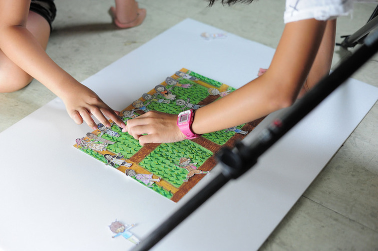 影片中的動畫也是小組成員一格一格拍出來的。李易倫提供