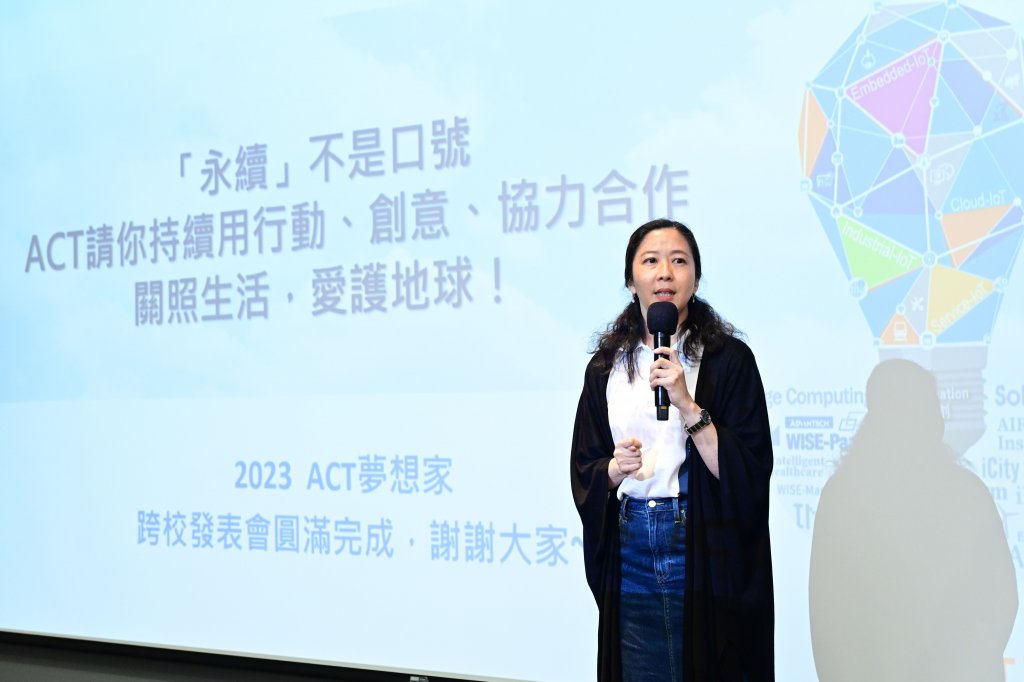 研華藝文公益總監米君儒